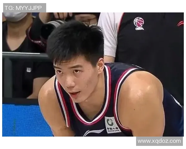 焦泊乔篮板表现出色助力球队逆转胜利展现年轻球员的无限潜力与未来希望