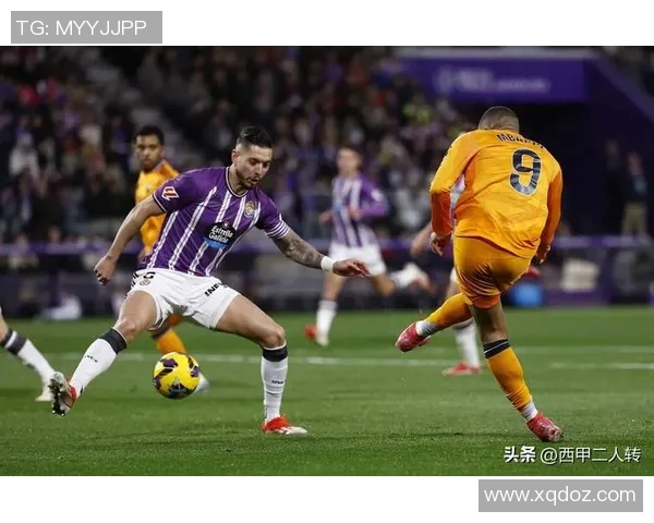 姆巴佩在比赛中上演精彩帽子戏法助球队夺冠引发热议