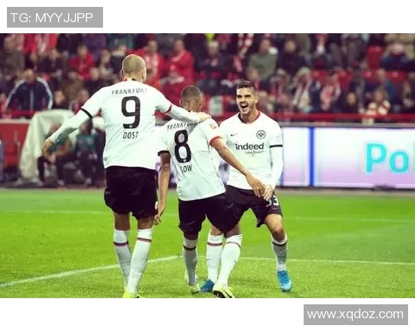 沃尔夫斯堡惨败,勒沃库森3-0轻松获胜,战火再燃 沃尔夫斯堡惨败,勒沃库森3-0轻松获胜,战火再燃